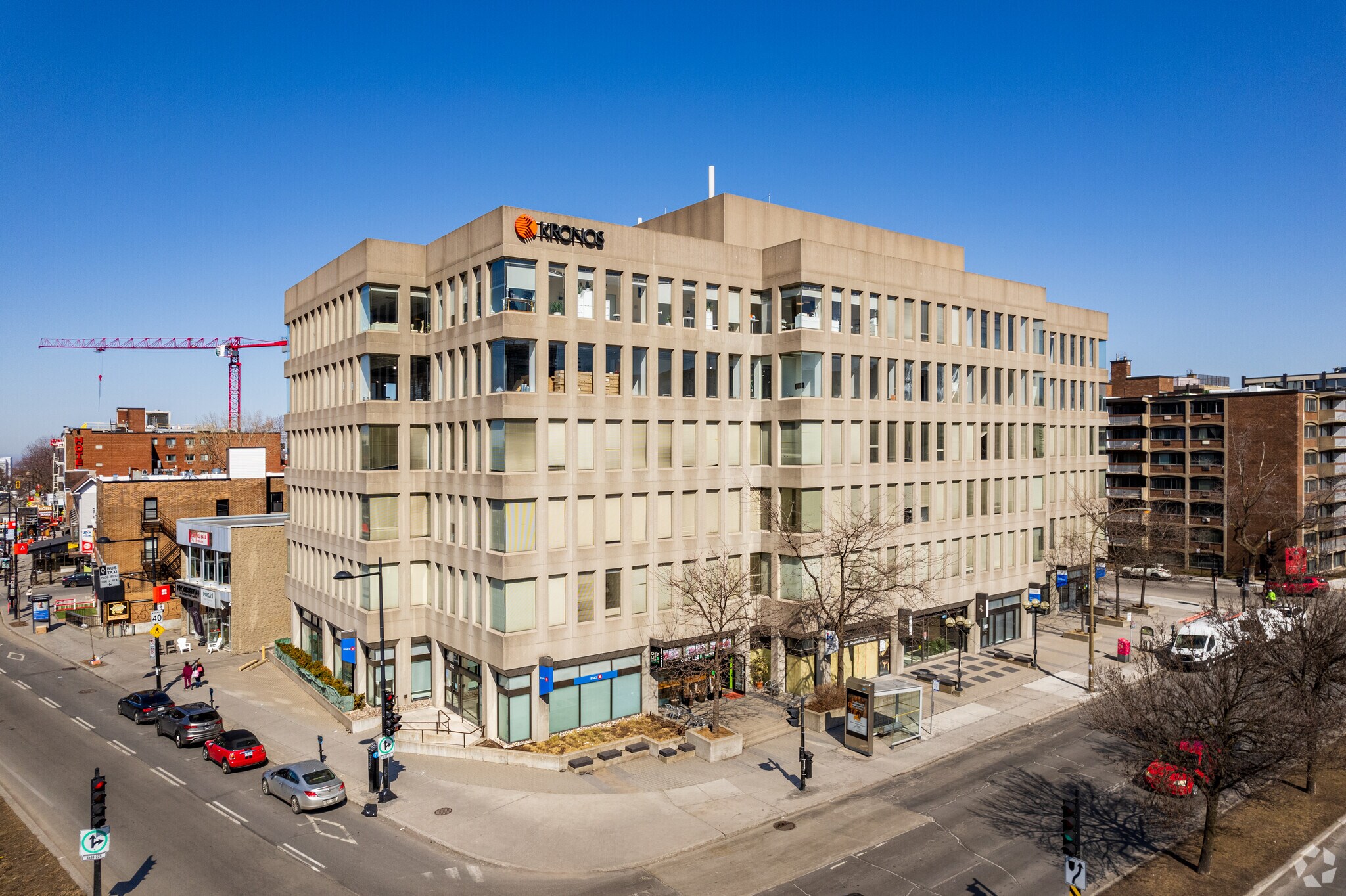 3525-3535 Ch Queen-Mary, Montréal, QC for Rent