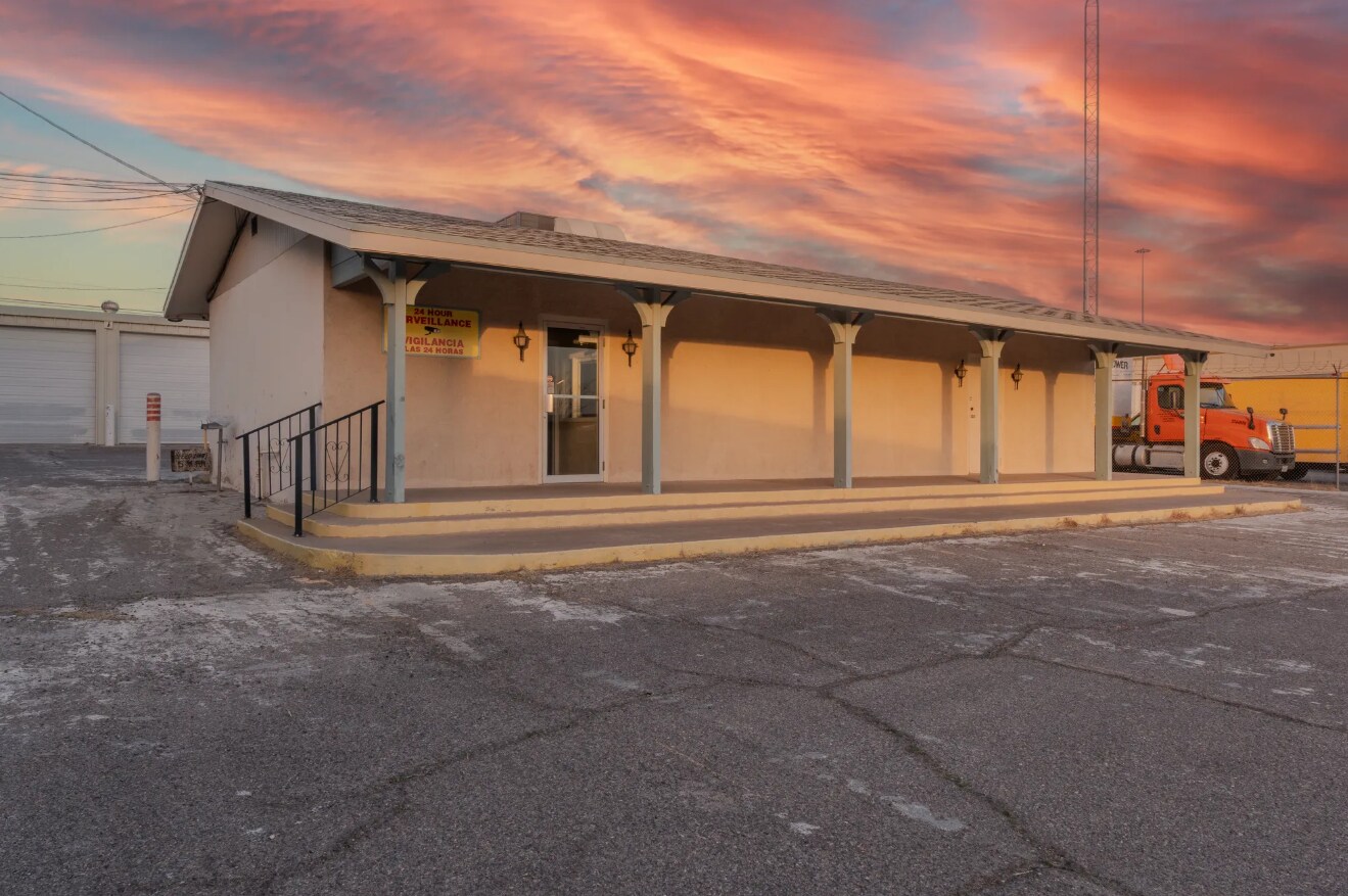 6941 Commerce Ave, El Paso, TX for Sale