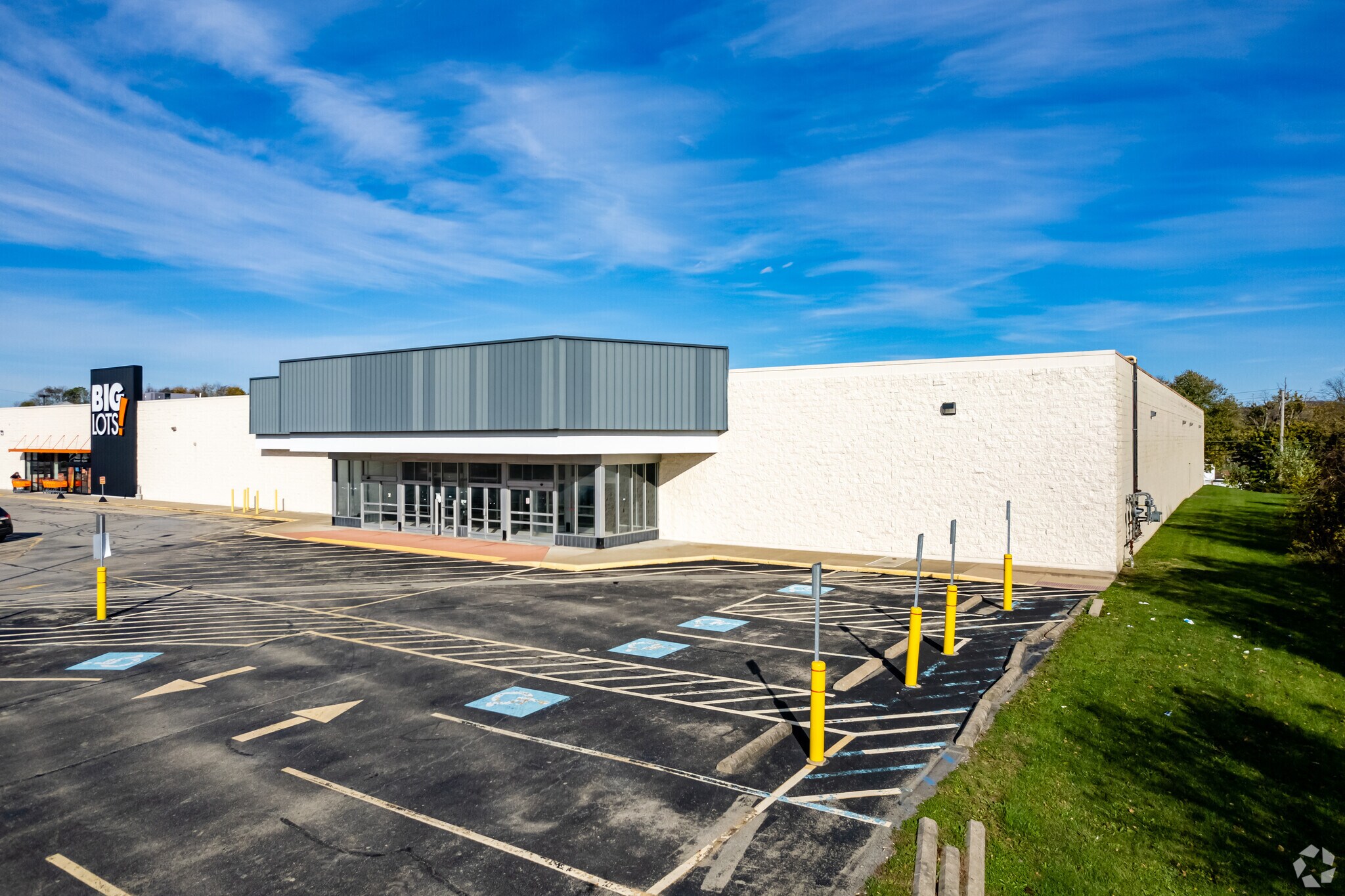 819 Crossroads Plz, Alverton, PA for Rent