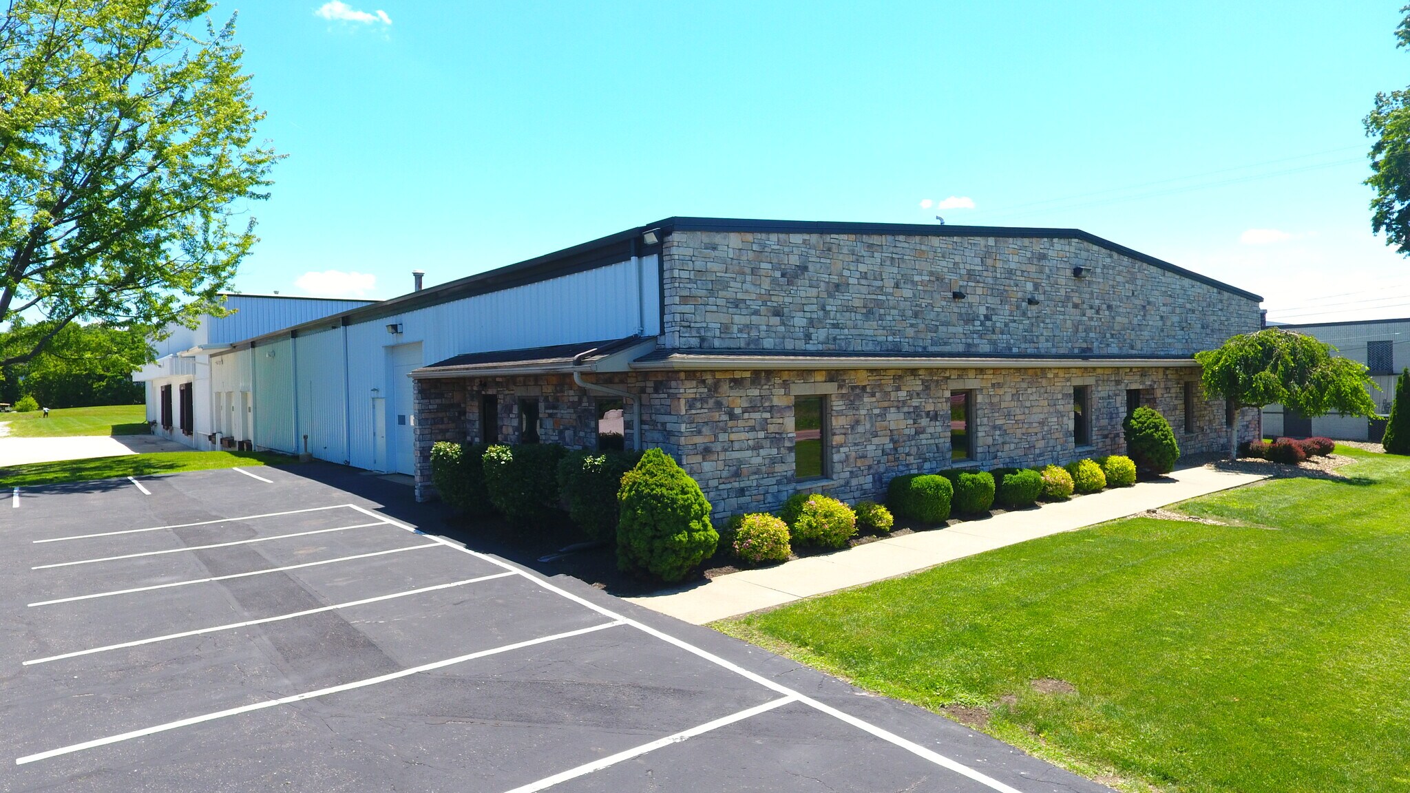 7948 Freedom Ave NW, North Canton, OH for Rent