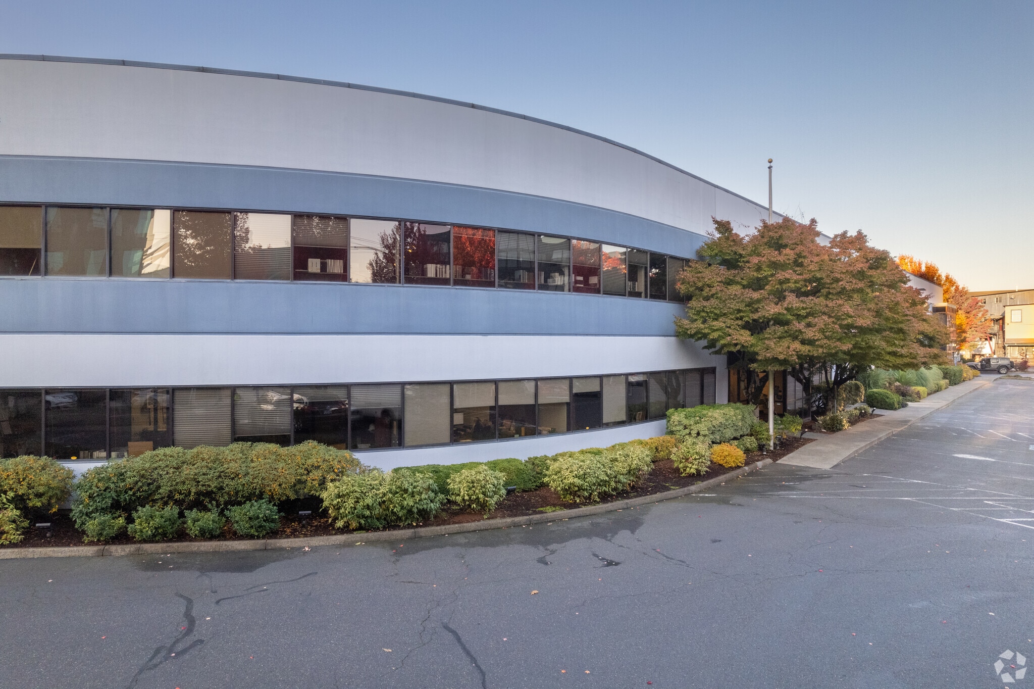 2121-2181 NW Front Ave, Portland, OR for Rent