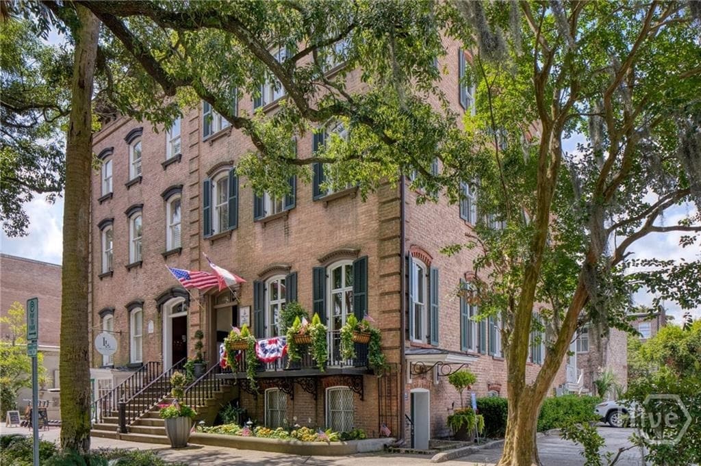 109 W Liberty St, Savannah, GA for Sale