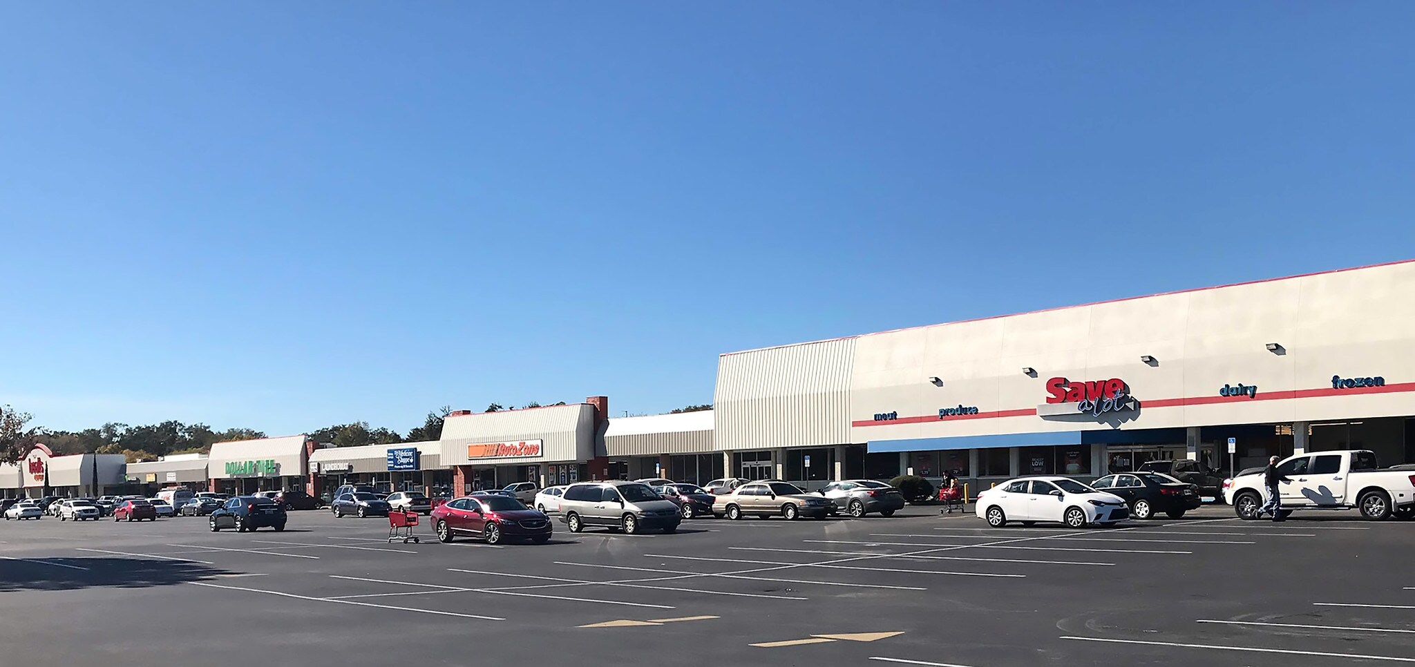 912-956 Patricia Ave, Dunedin, FL for Rent