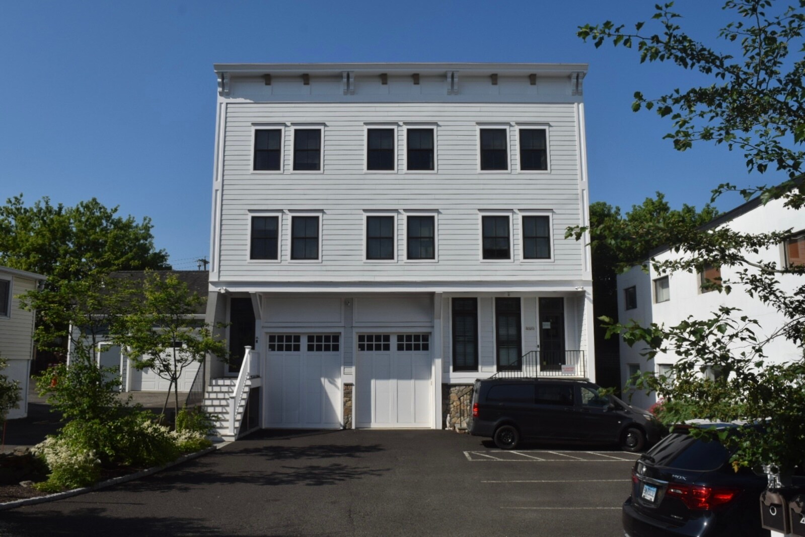 4 Armonk St, Greenwich, CT for Rent