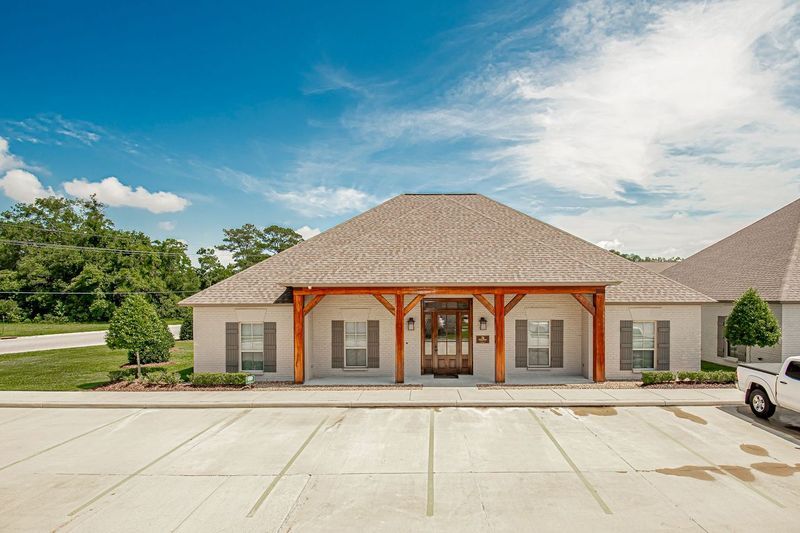 16044 Highway 73, Prairieville, LA for Sale