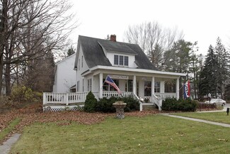 Spring Lake, MI Freestanding - 704 E Savidge St