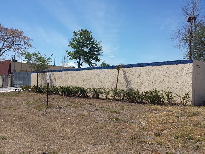 519 NE 43rd St, Oakland Park, FL for Rent