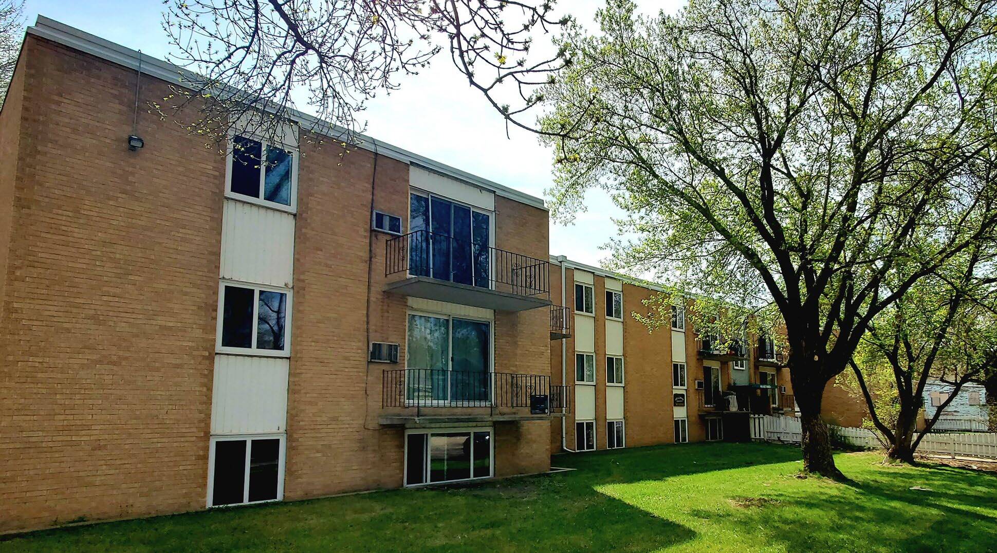 412 B Av N, Saskatoon, SK for Sale