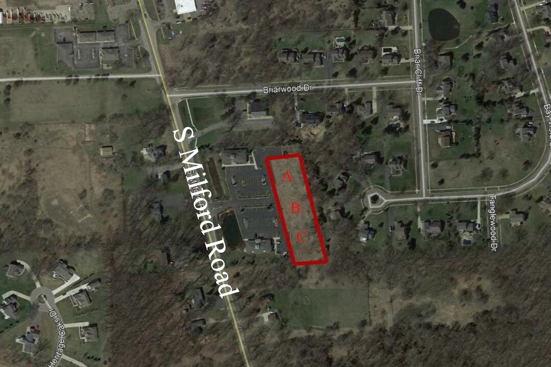 2753 S Milford Rd, Highland Township, MI for Sale