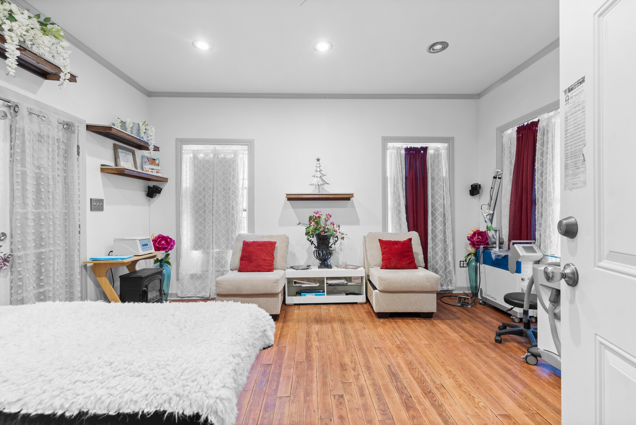 304 W Wheat St, Woodville, TX for Sale