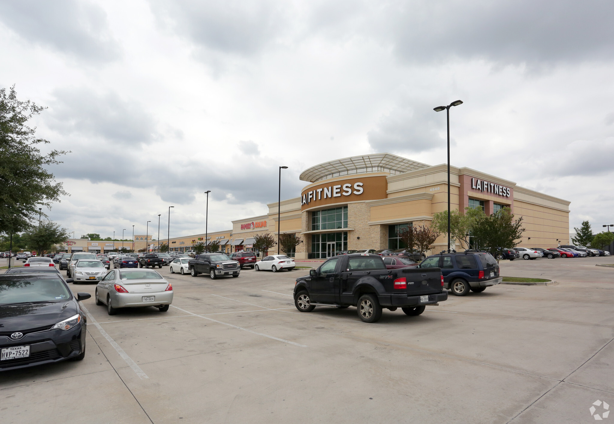 4500-4770 W Mockingbird Ln, Dallas, TX for Rent