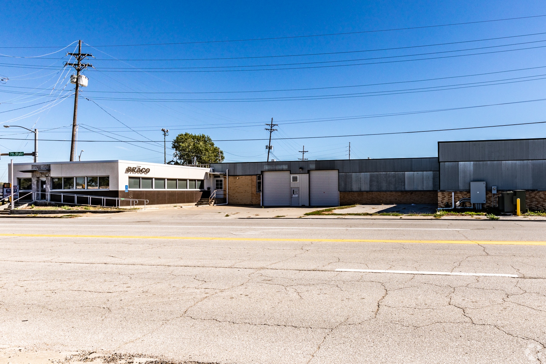 3299 N 7th St Tfwy, Kansas City, KS for Sale
