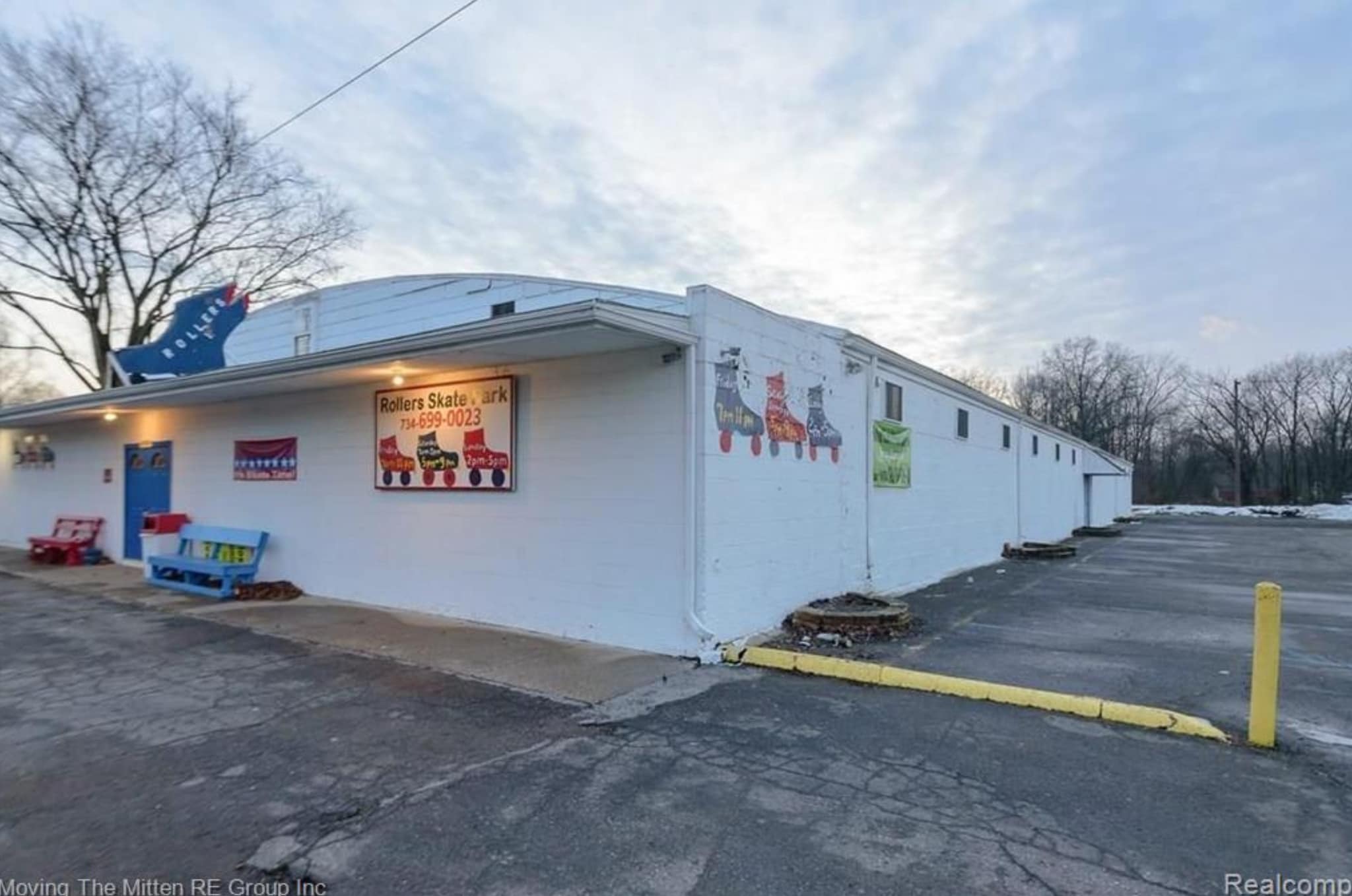 19750 Sumpter Rd, Belleville, MI for Sale
