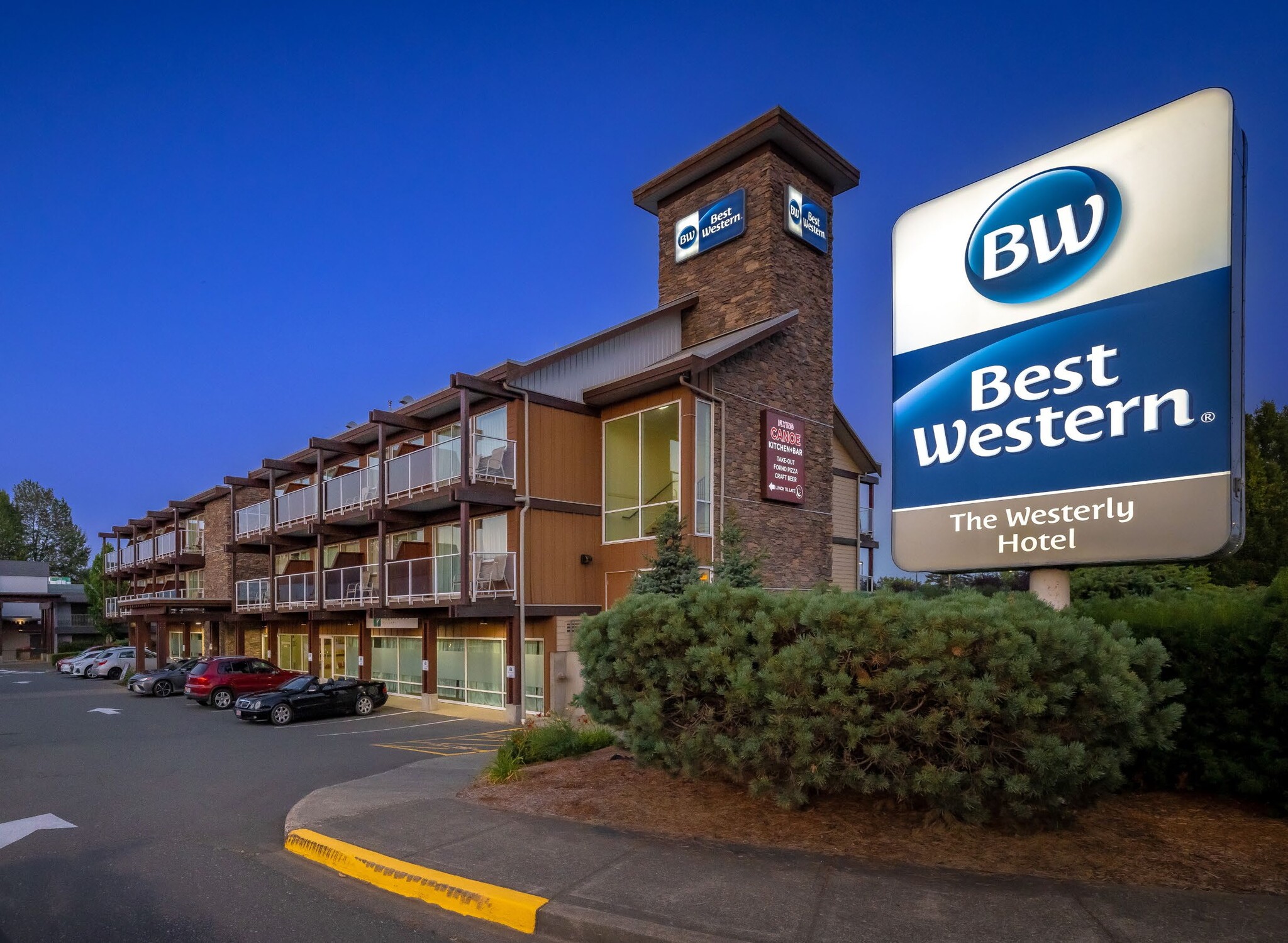 1590 Cliffe Ave, Courtenay, BC for Sale