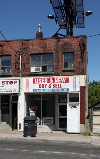 Toronto, ON Storefront Retail/Residential - 601 Oakwood Ave