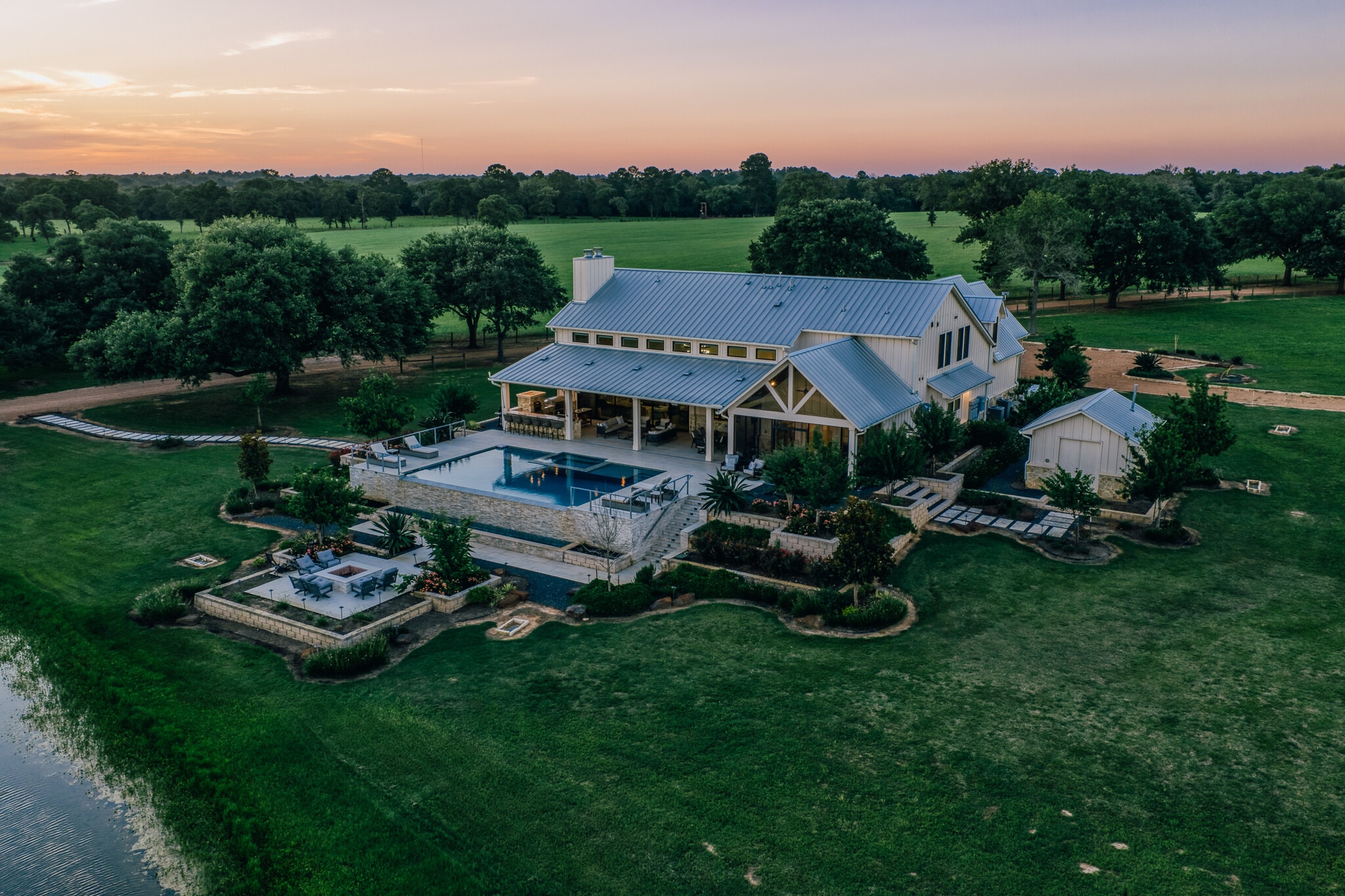 1034 Hilbun Rd, New Ulm, TX for Sale
