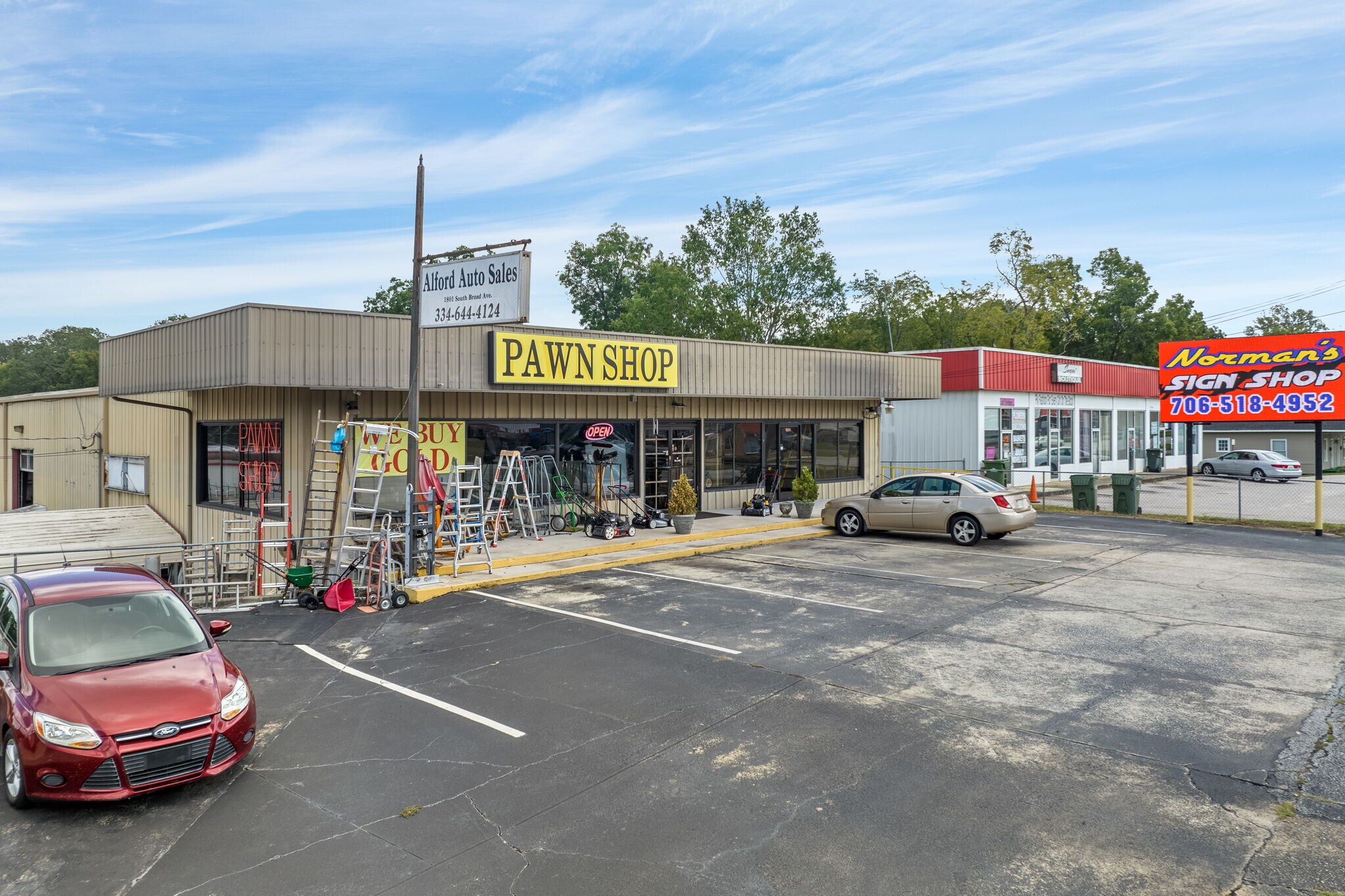 1801 S Broad Ave, Lanett, AL for Sale