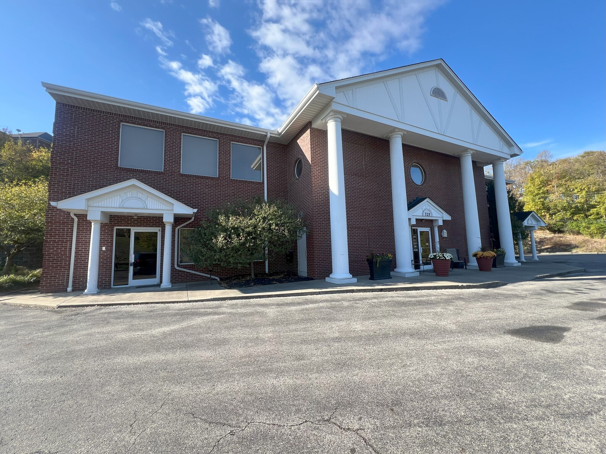 725 Alexandria Pike, Fort Thomas, KY for Rent