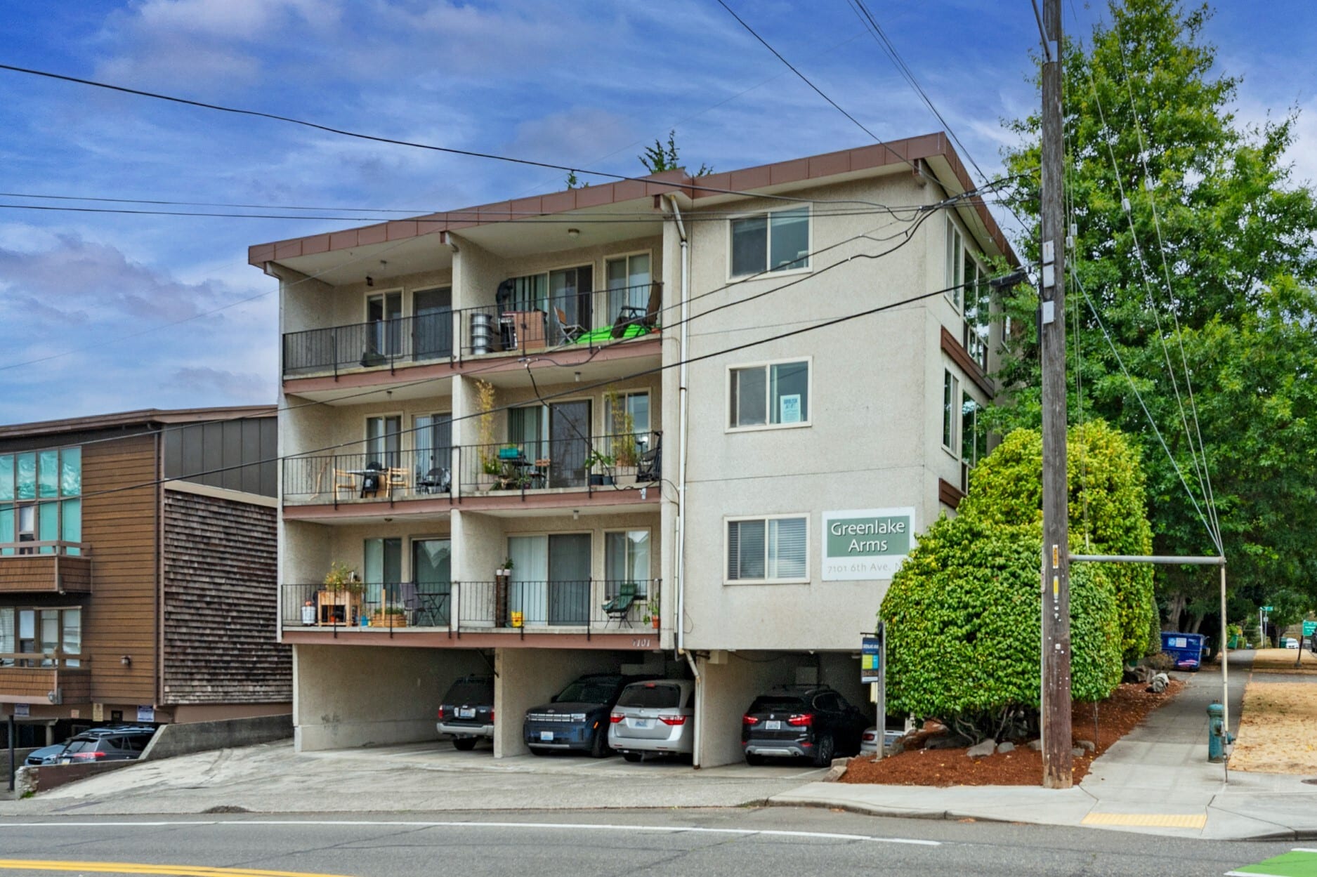 7101 6th Ave NE, Seattle, WA for Sale