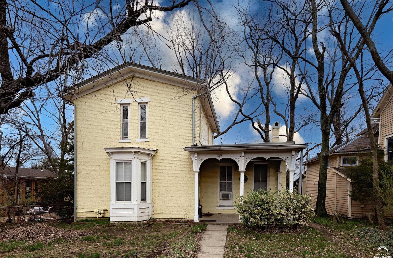 728 Rhode Island St, Lawrence, KS for Sale