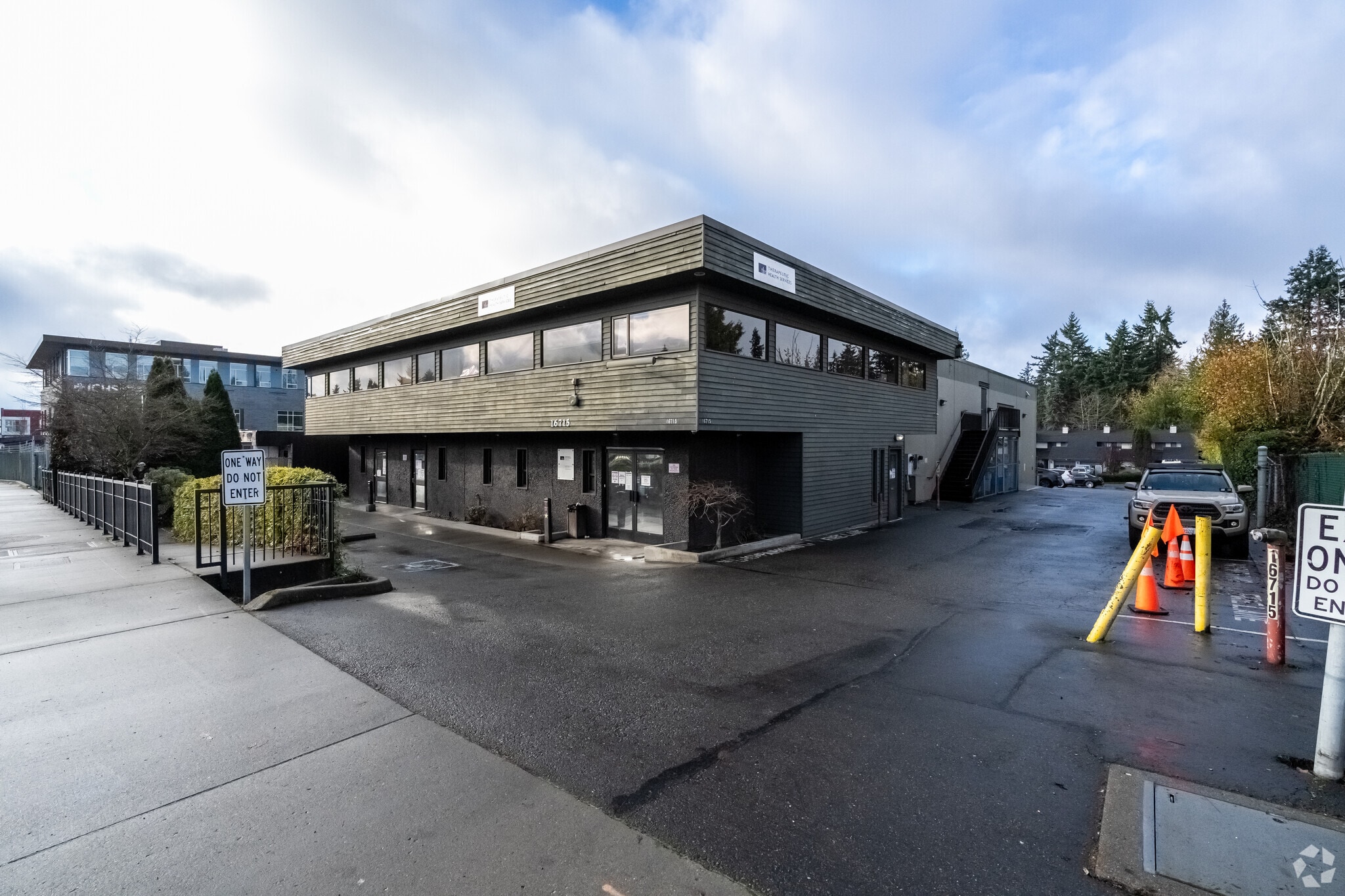 16715 Aurora Ave N, Shoreline, WA for Rent