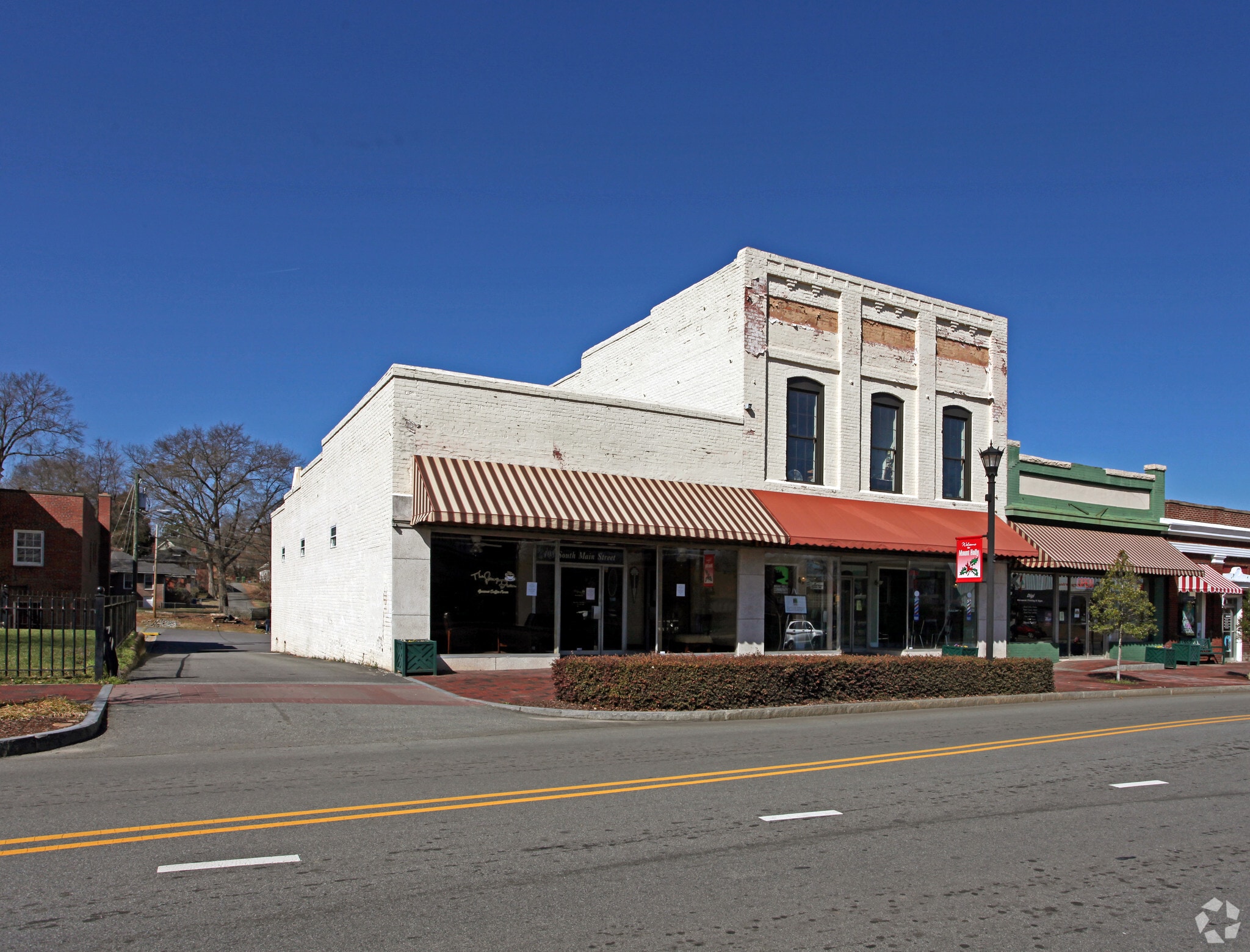 106-108 S Main St, Mount Holly, NC for Rent