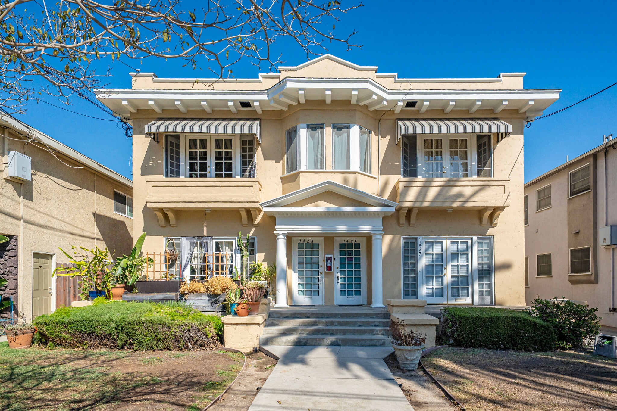 1421 E 3rd St, Long Beach, CA for Sale