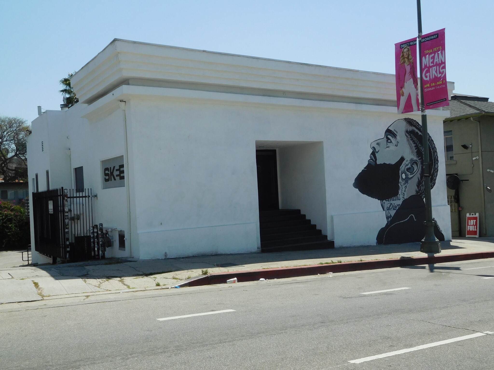 1952 N Cahuenga Blvd, Los Angeles, CA for Rent