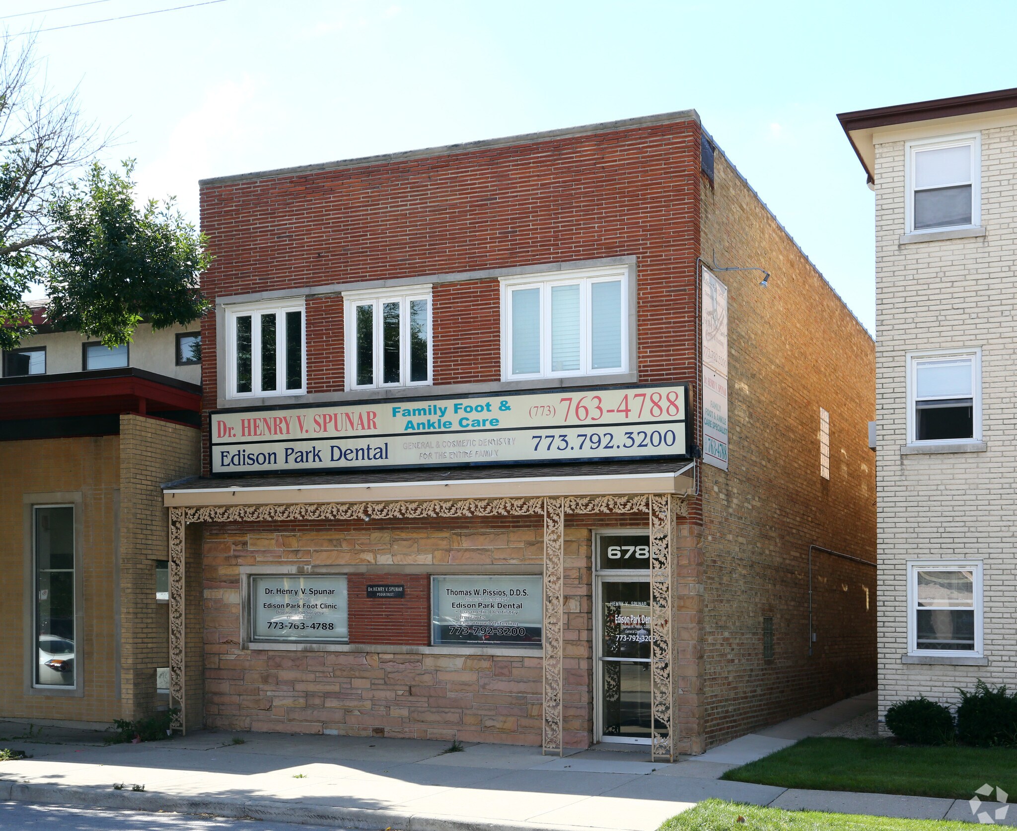 6780 N Northwest Hwy, Chicago, IL for Sale