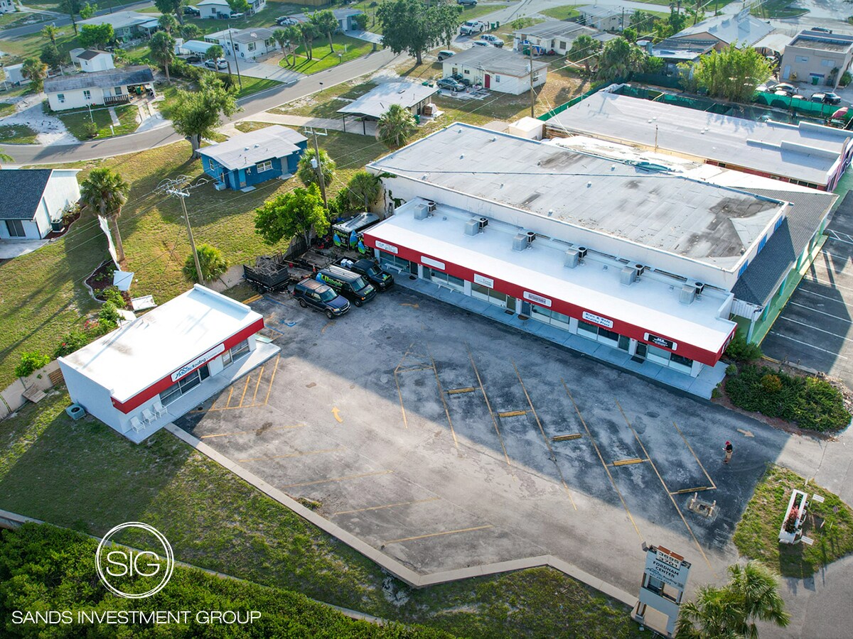 3695 Tamiami Trl, Port Charlotte, FL for Sale