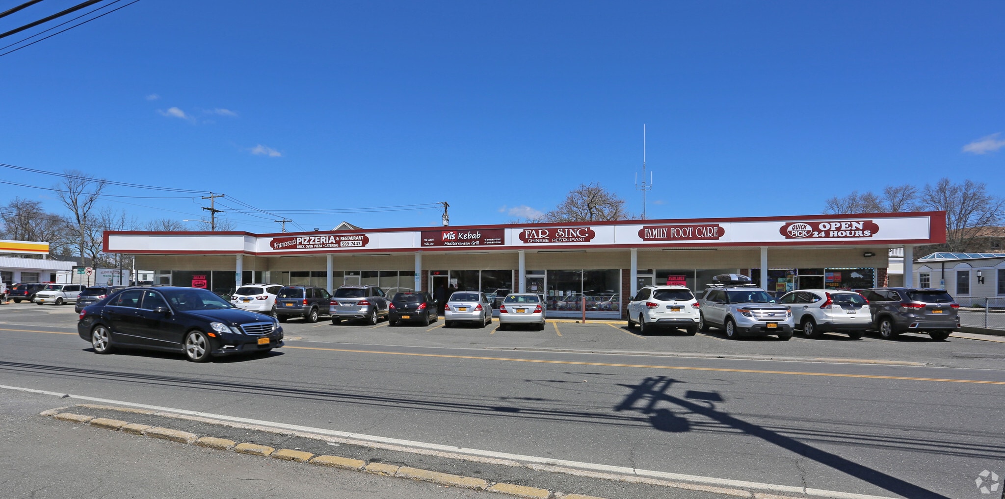 136-148 Main St, East Rockaway, NY for Rent
