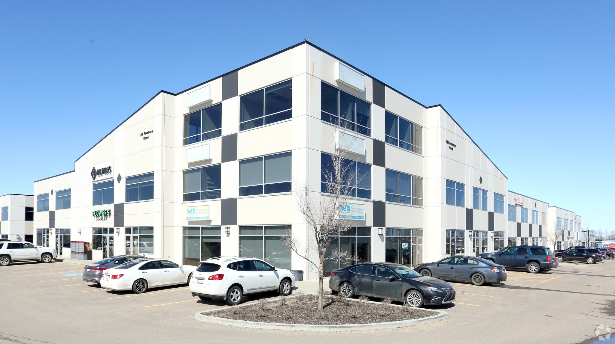 134 Pembina Rd, Sherwood Park, AB for Sale