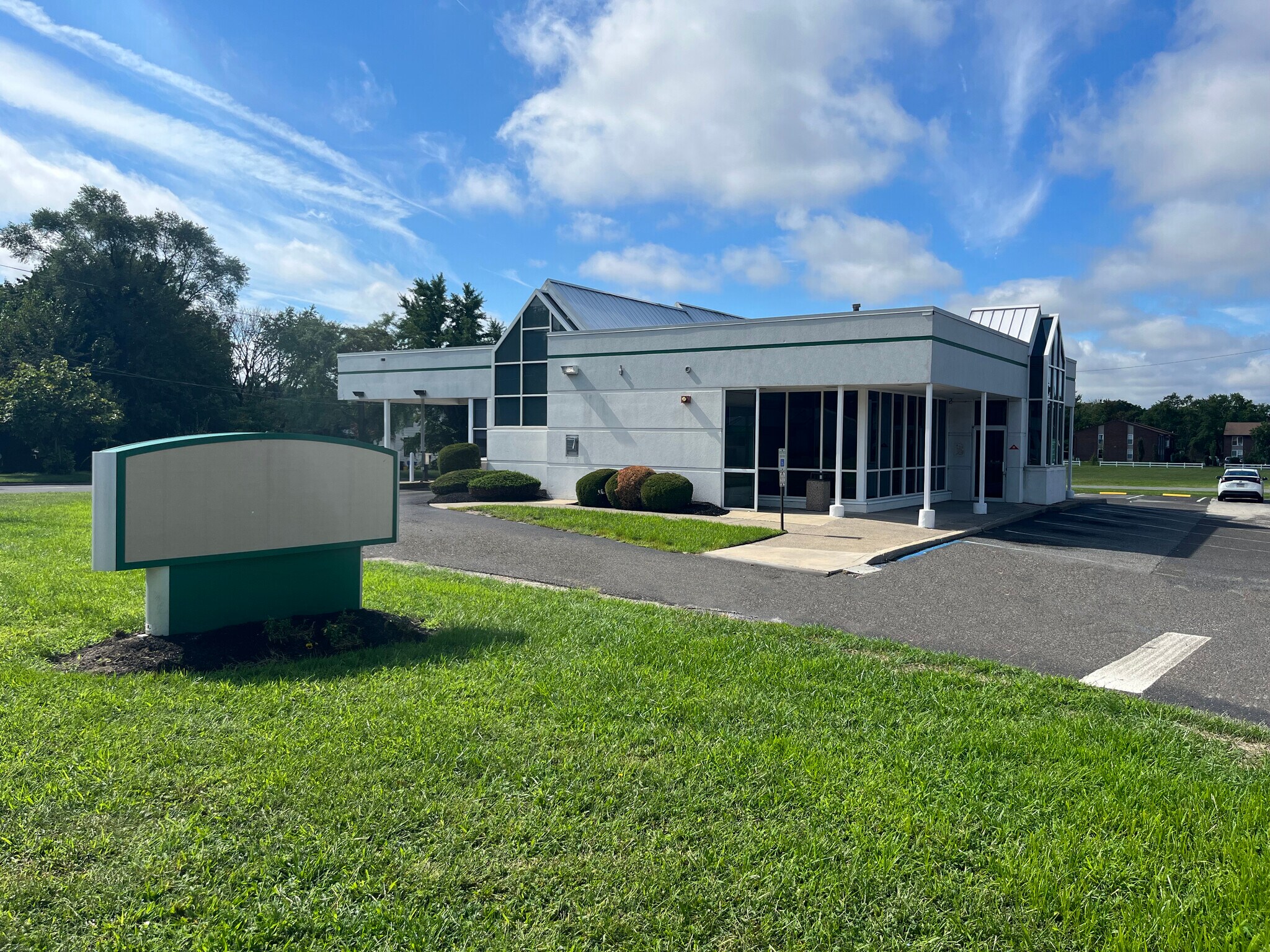 1149 Cooper St Beverly, NJ 08010 Retail Property for Sale on