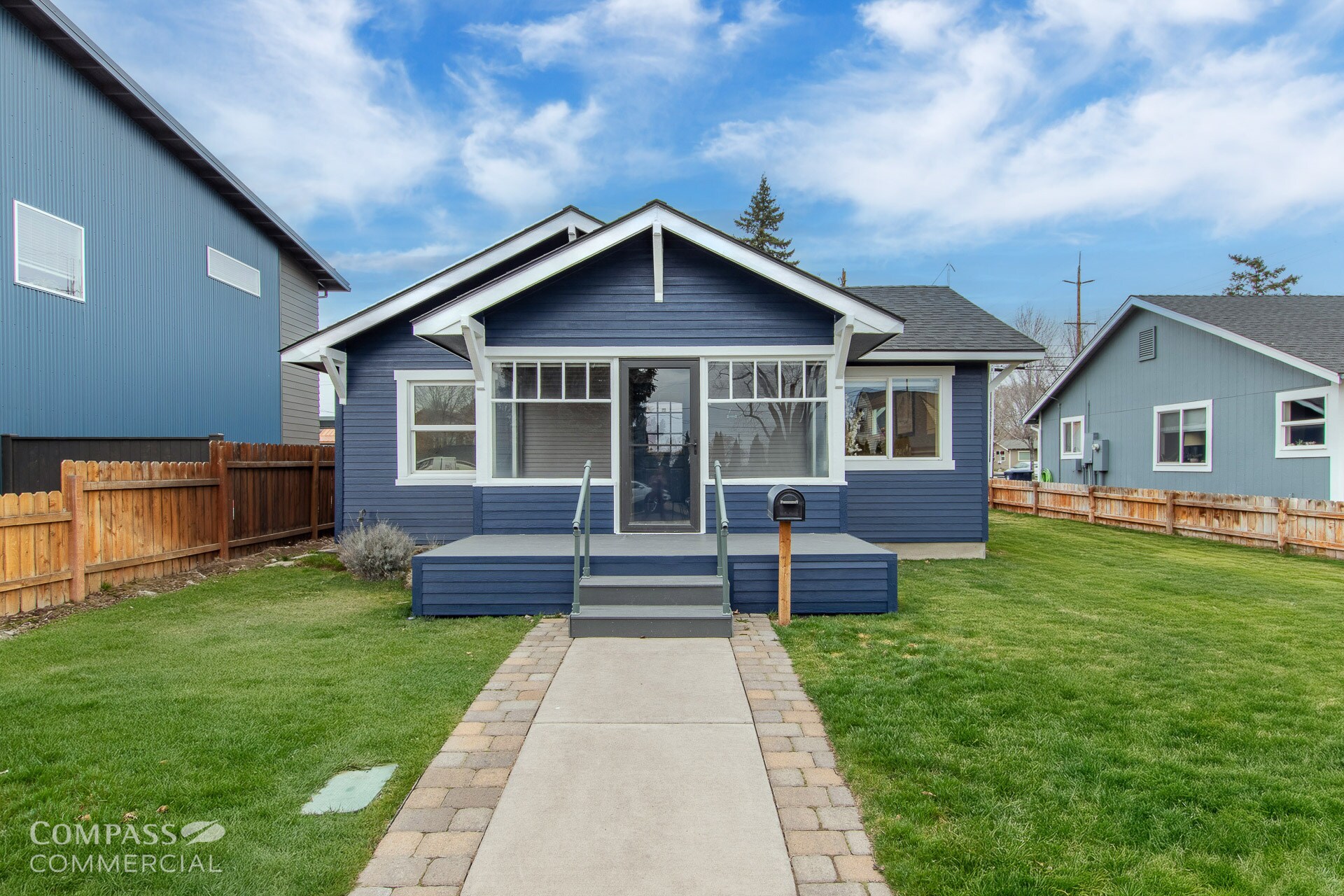 721 SW 10th St, Redmond, OR for Sale