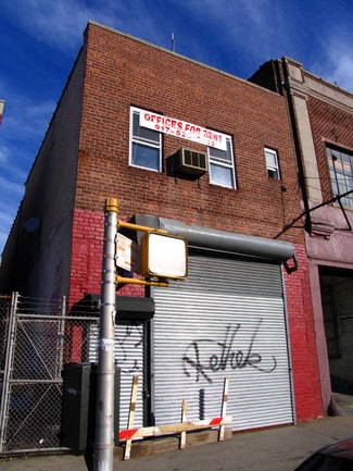Brooklyn, NY Flex - 274 4th Ave