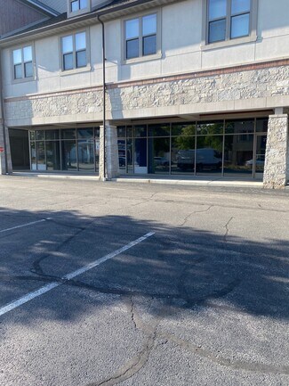 Roselle, IL Retail - 27 E Irving Park Rd