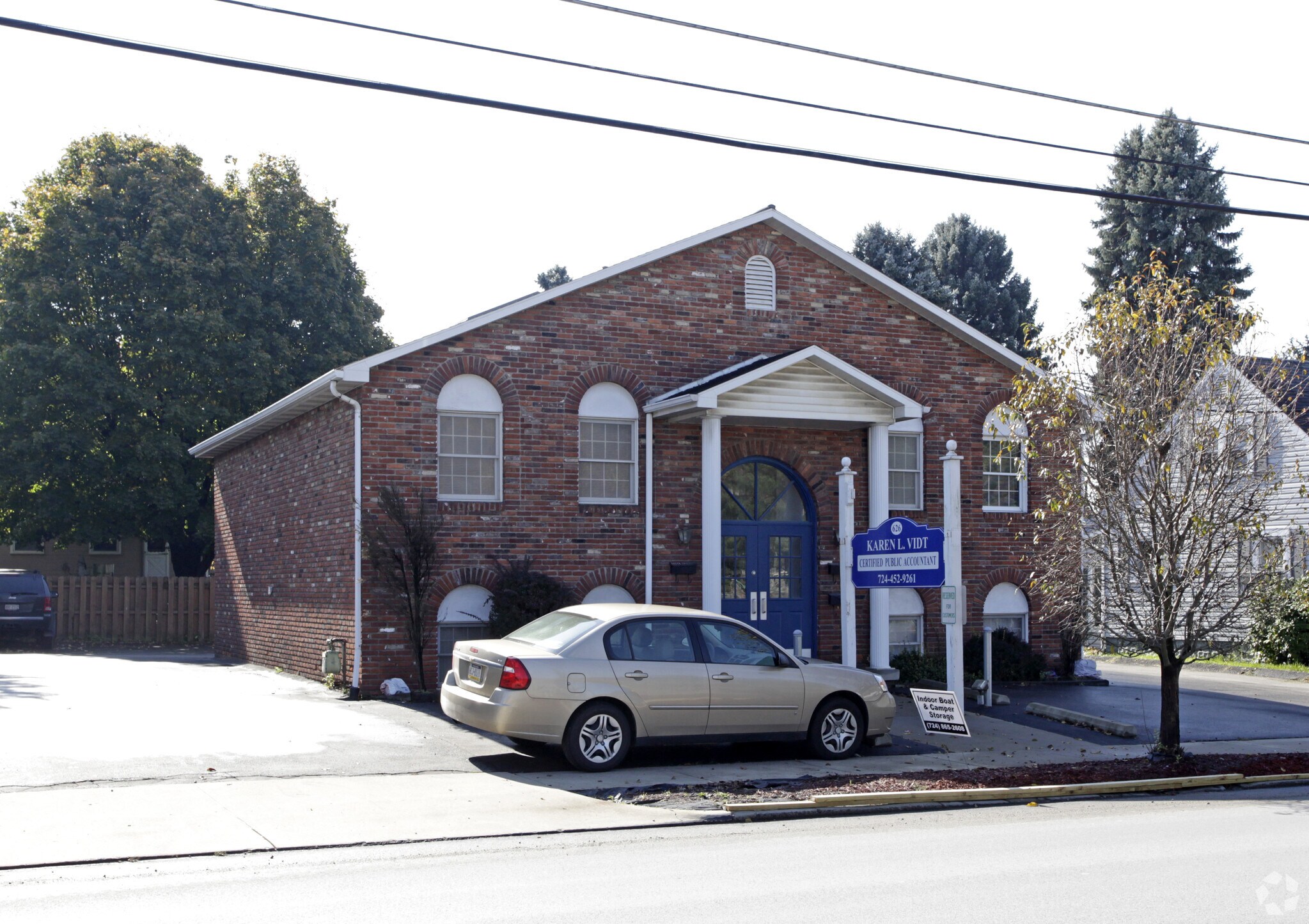 626 W New Castle St, Zelienople, PA for Rent