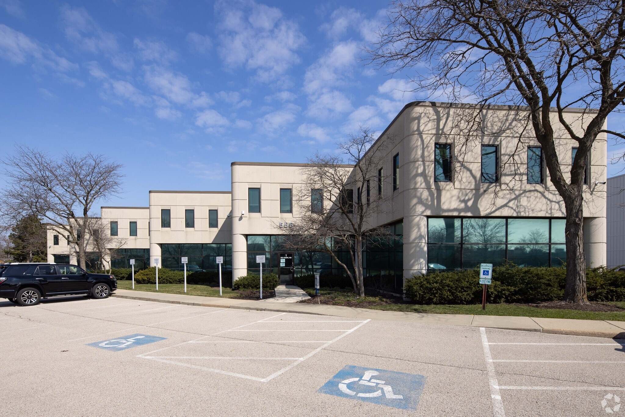 555 Huehl Rd, Northbrook, IL for Sale