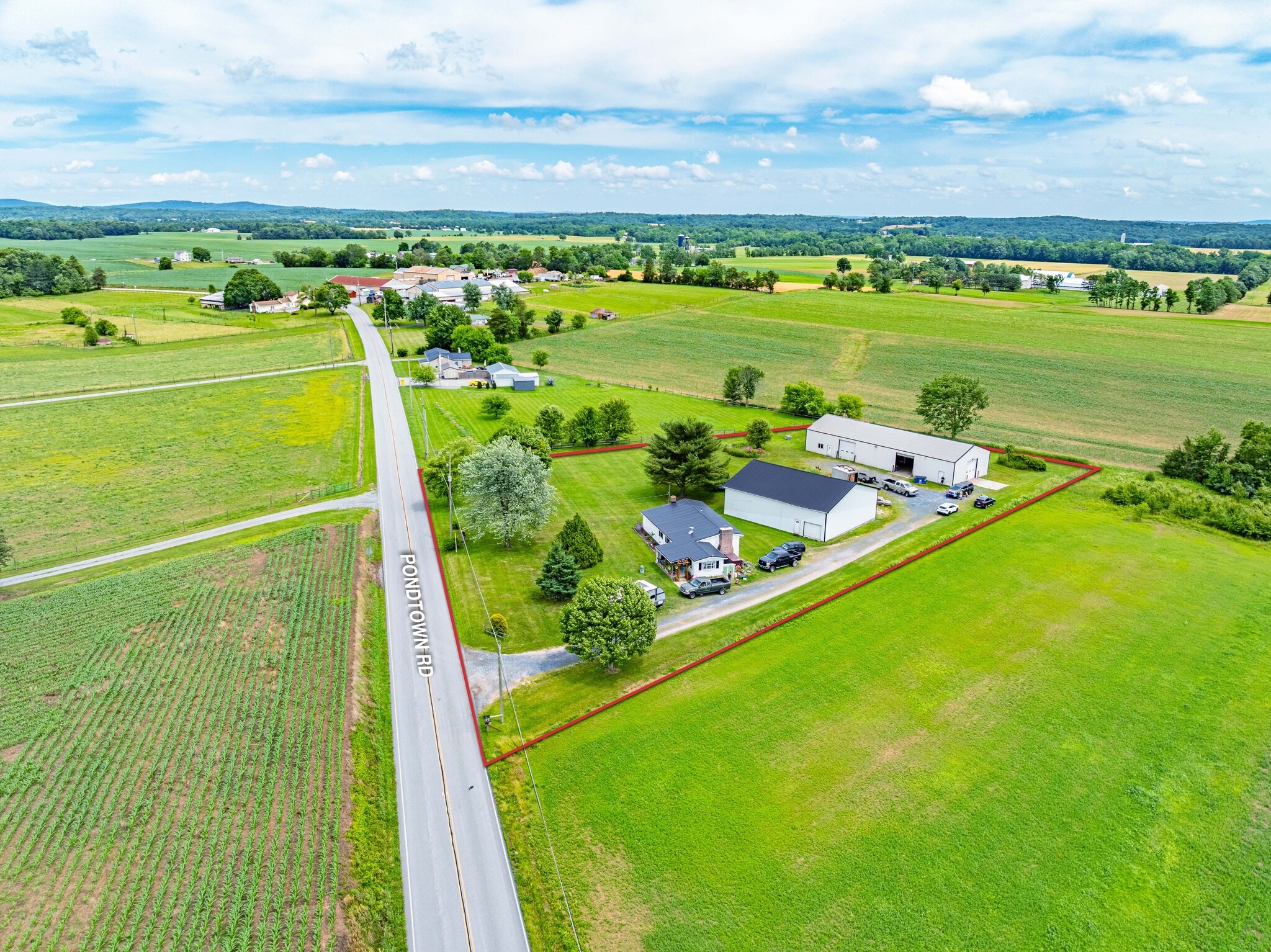 929 Pondtown Rd, Dillsburg, PA for Sale