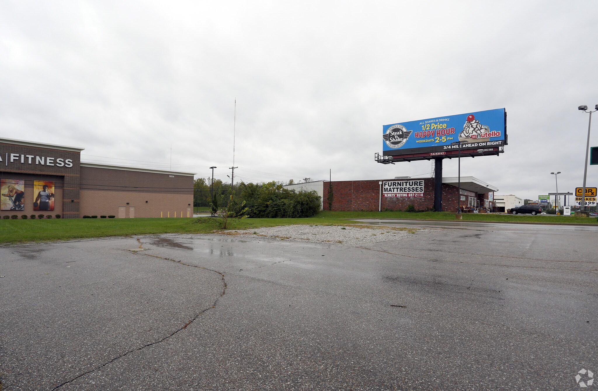 9515 E Washington St, Indianapolis, IN for Rent