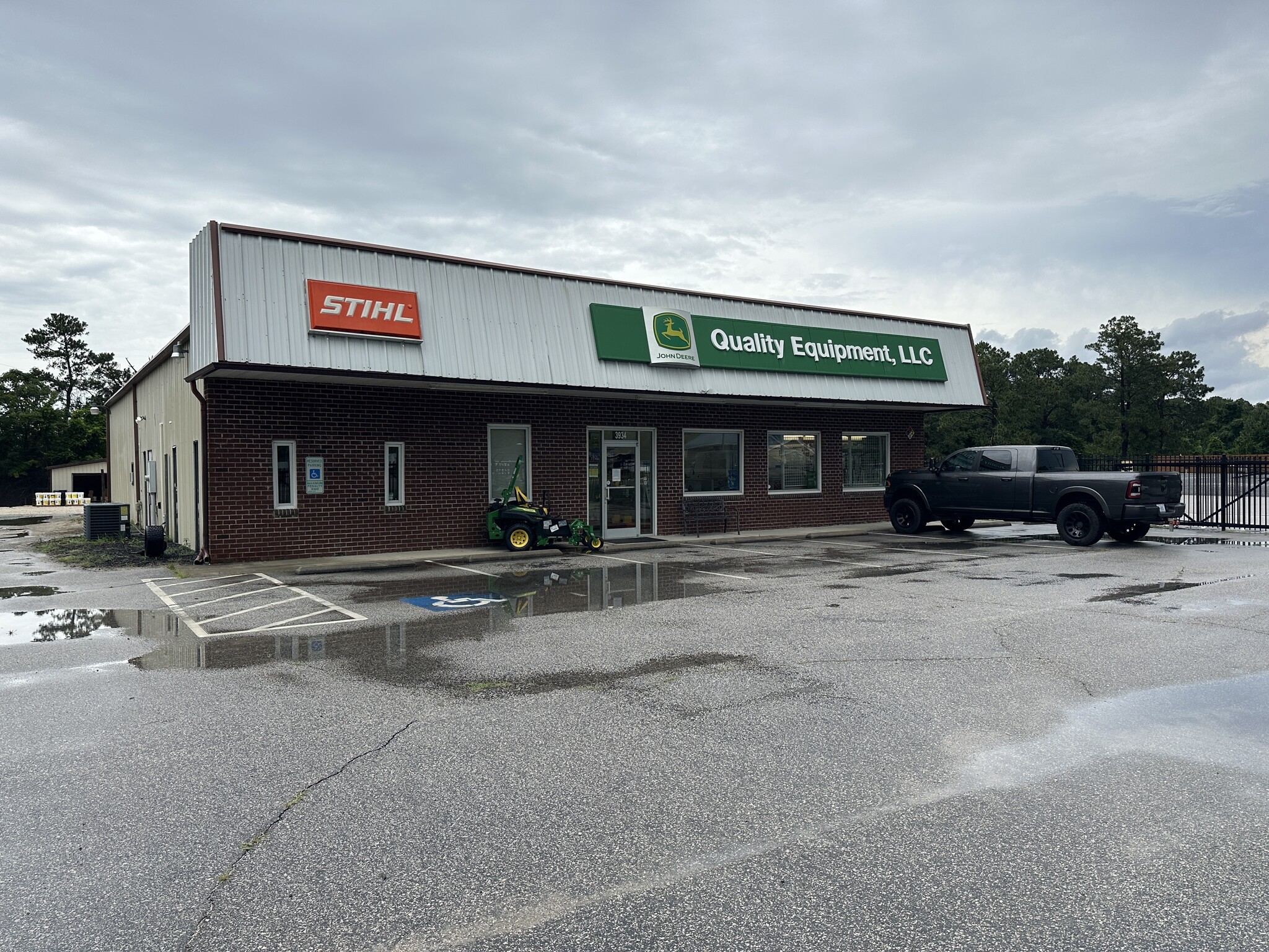 3934 Legion Rd, Hope Mills, NC for Rent