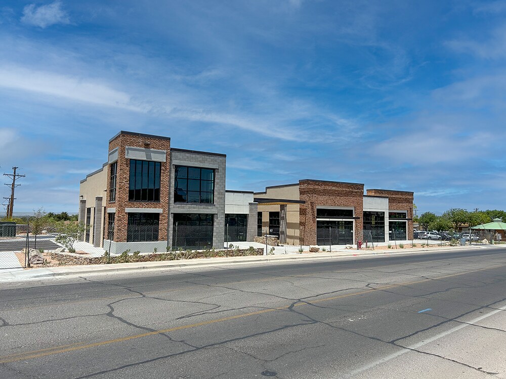 2530 Locust St, Las Cruces, NM for Rent