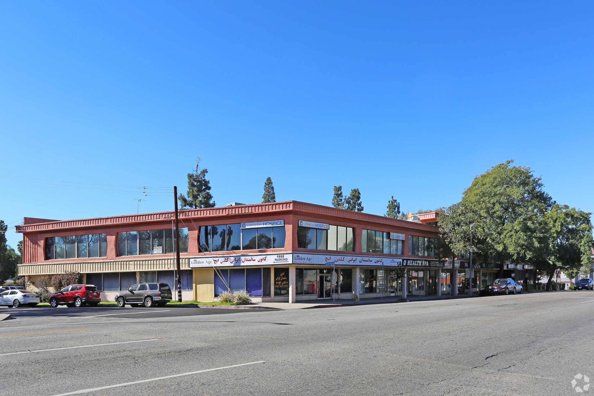 18330-18350 Ventura Blvd, Tarzana, CA for Rent