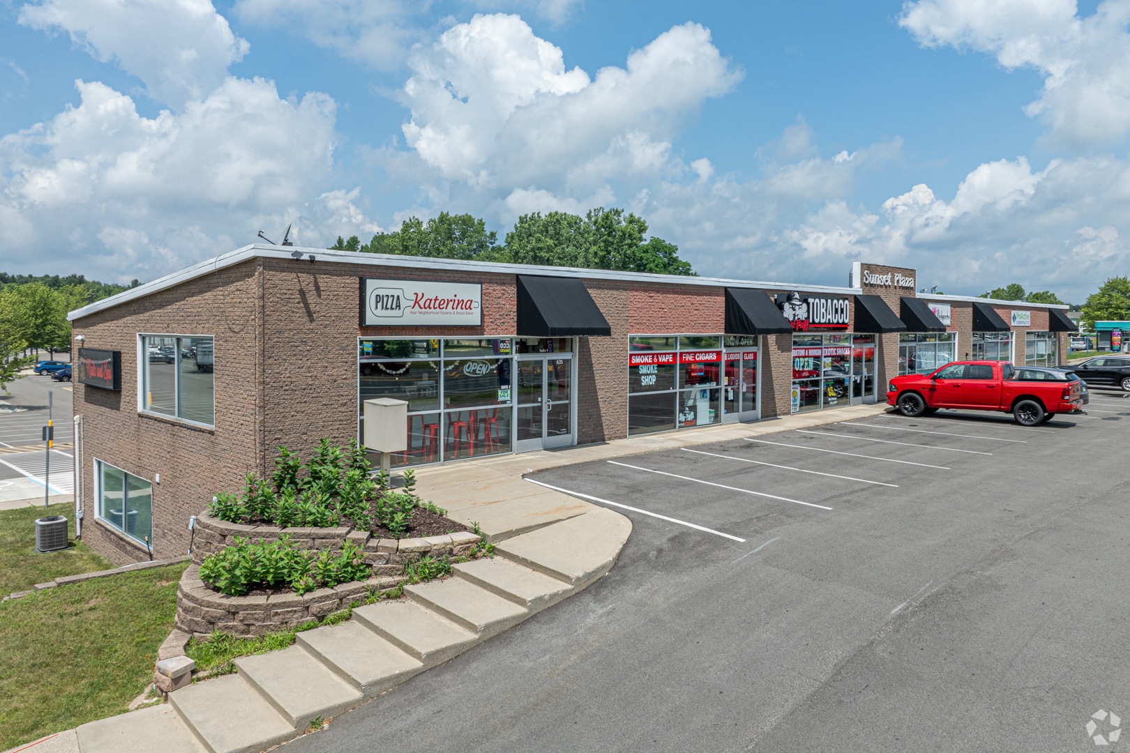 635 N 9th St, Kalamazoo, MI for Rent