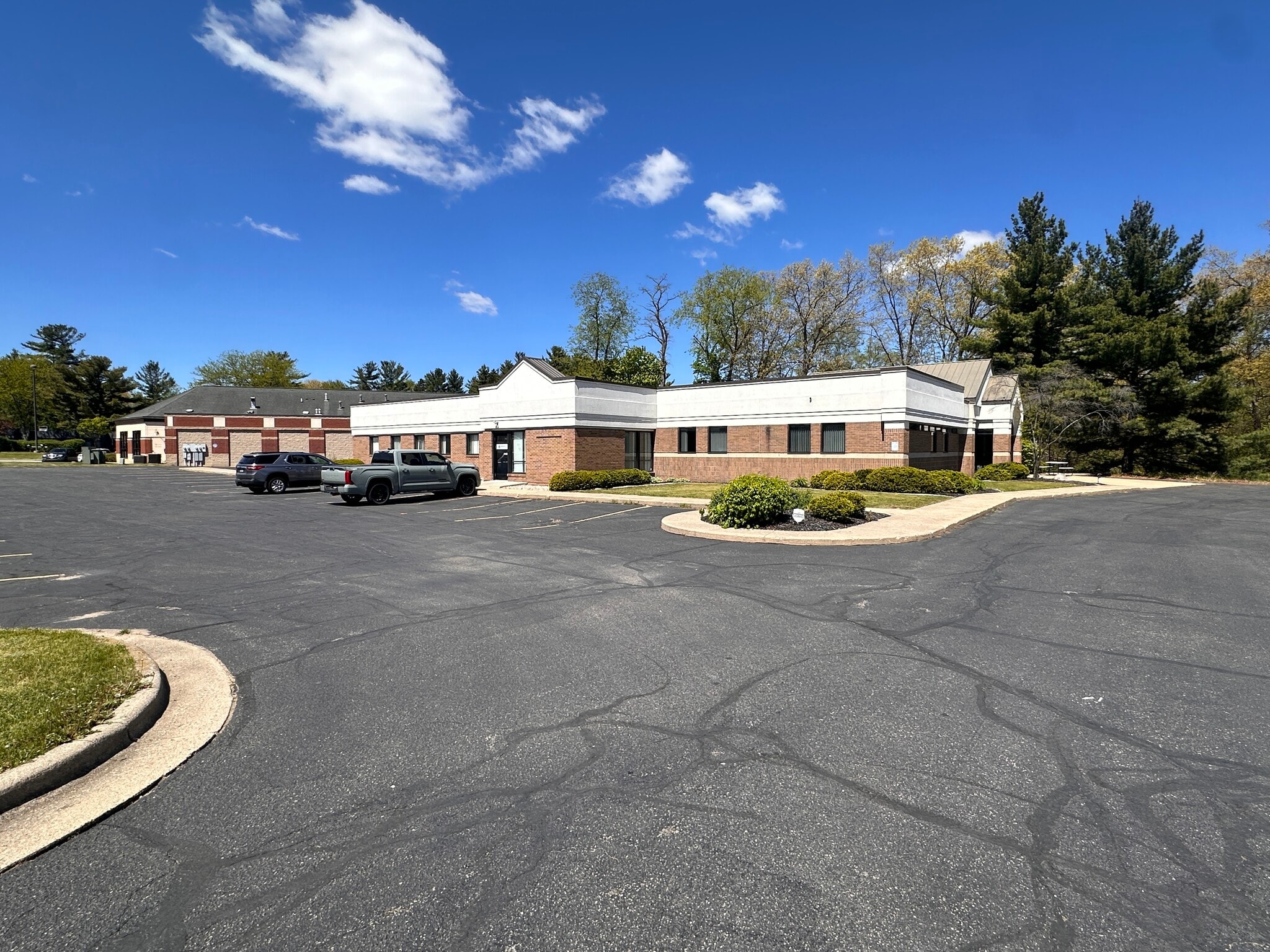 5171 Plainfield Ave NE, Grand Rapids, MI for Rent