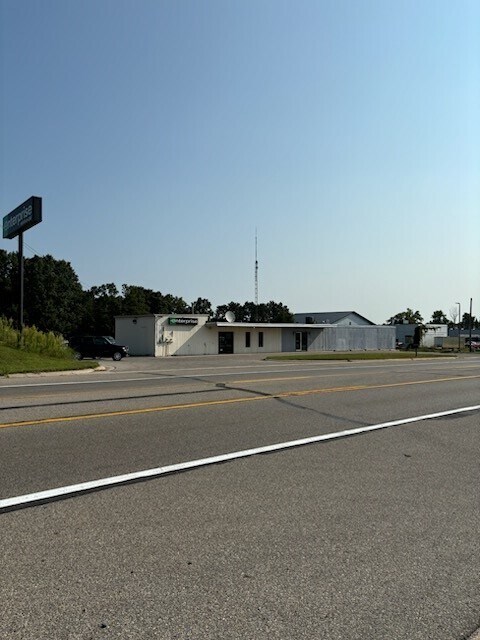 11294 W Carson City Rd, Greenville, MI for Sale