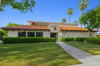 Visalia, CA Fast Food - 250 S Akers St