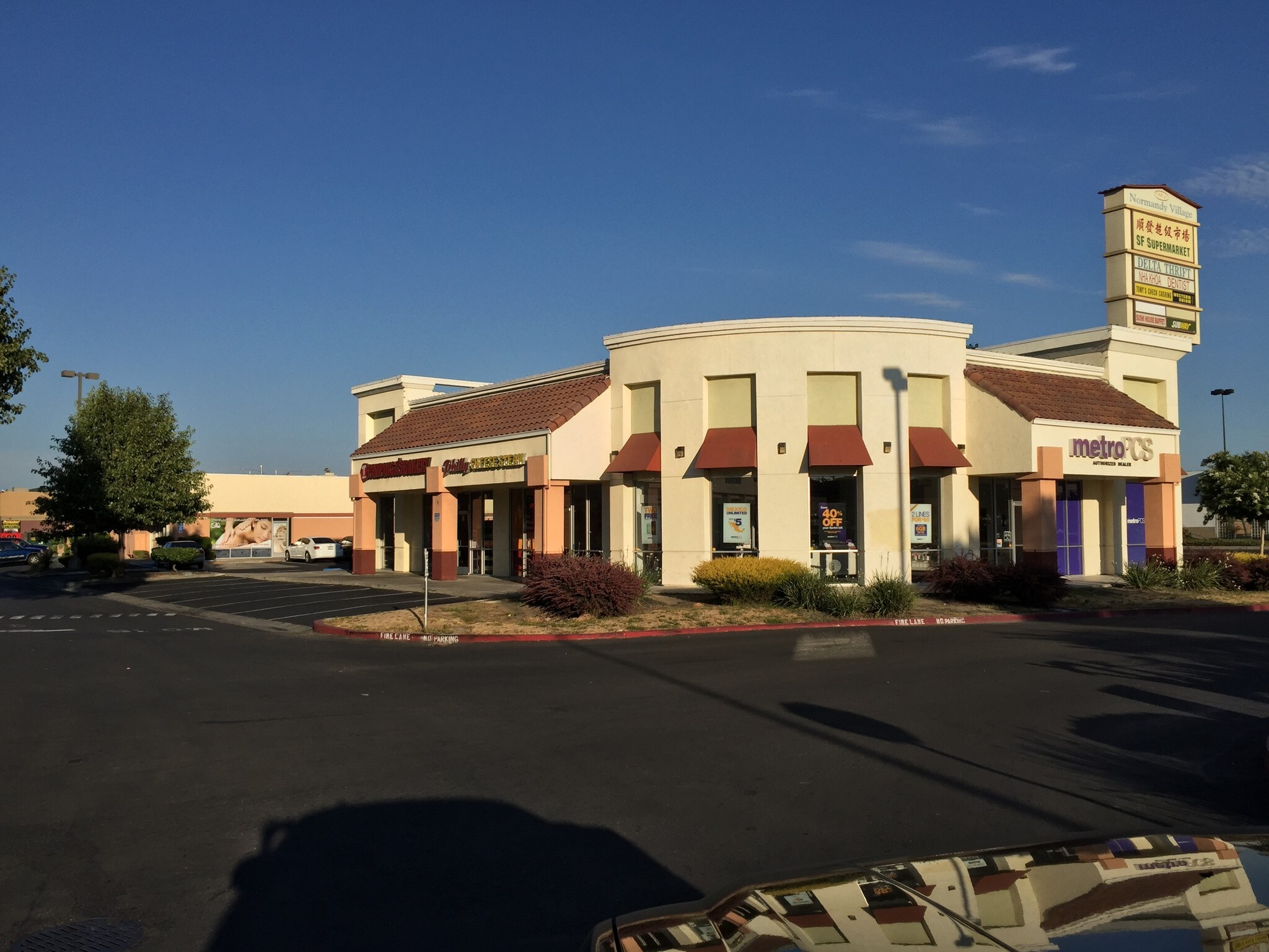8142 West Ln Stockton, CA 95210 Shopping Center Property for Lease on
