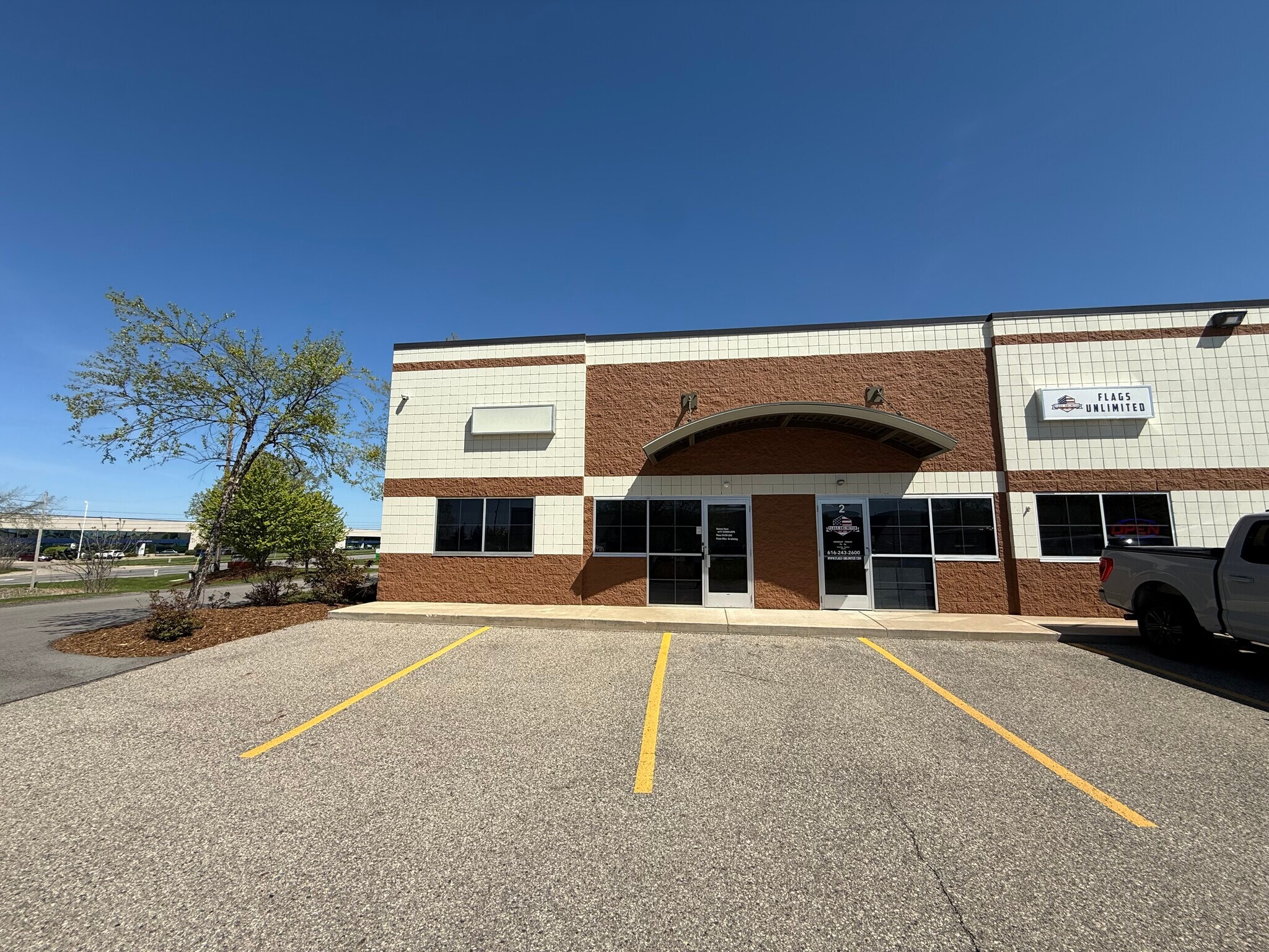 3876 E Paris Ave SE, Kentwood, MI for Rent