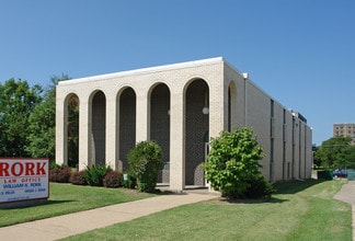 Topeka, KS Office - 1321 SW Topeka Blvd